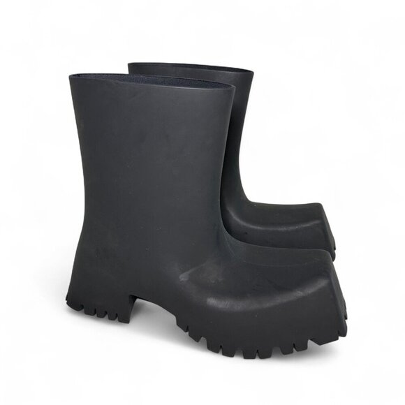 Balenciaga Women's Trooper Rubber Ankle Bootie Black EU 37, US 7 - Picture 8 of 15